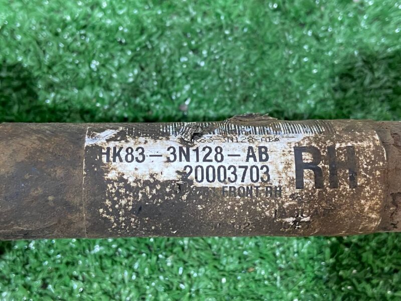 LR092738 Half shaft front right Range Rover Velar L560 (2018-) Used - Image 27