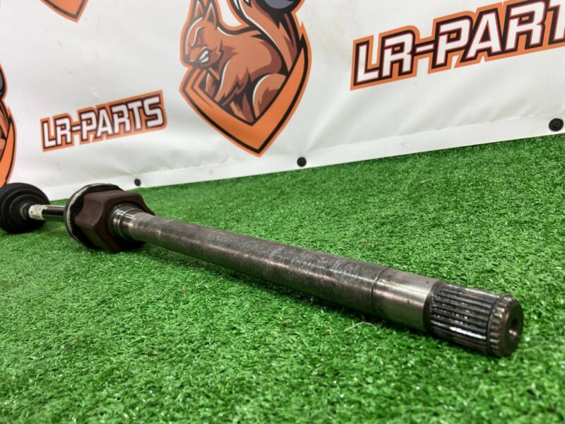LR092738 Half shaft front right Range Rover Velar L560 (2018-) Used cost 350 € in stock 2 pcs.