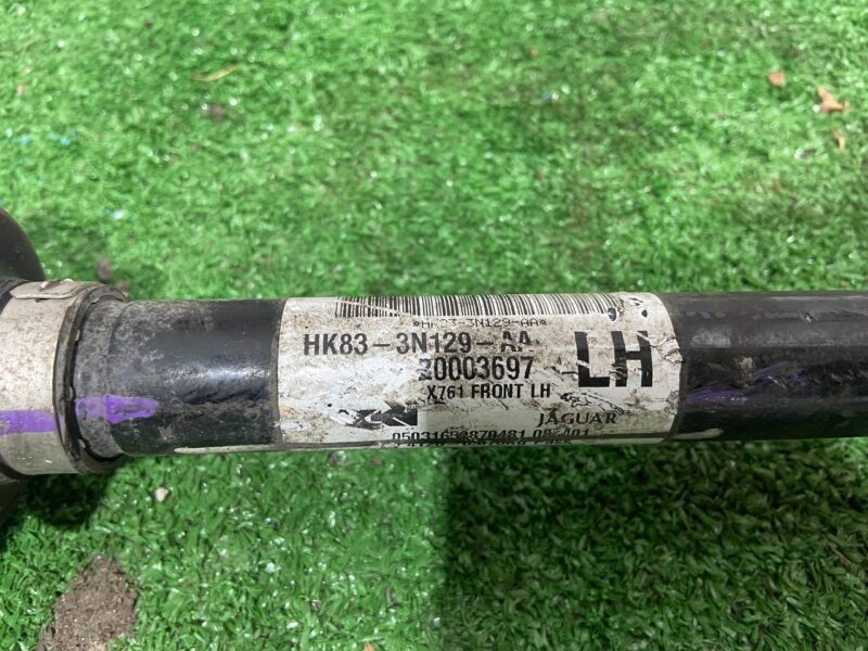 LR092740 Half shaft front left Range Rover Velar L560 (2018-) Used - Image 12