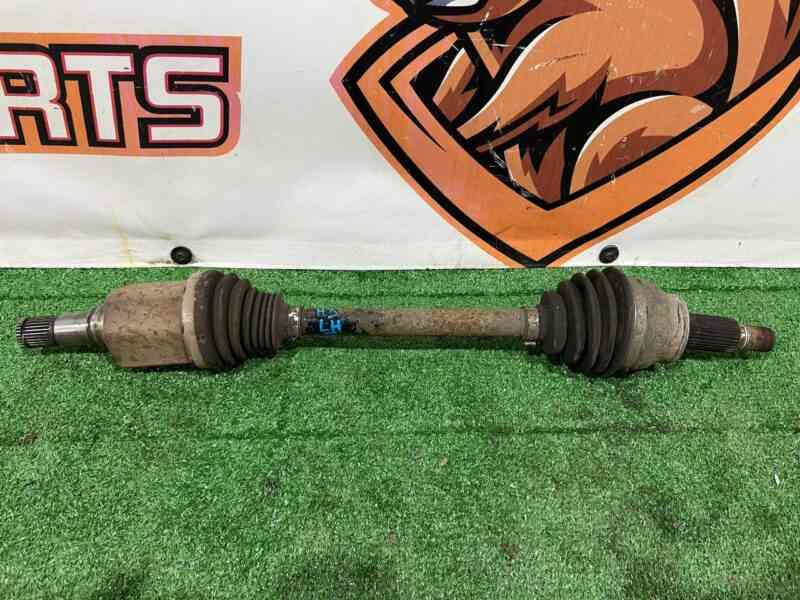 LR092740 Half shaft front left Range Rover Velar L560 (2018-) Used - Image 14