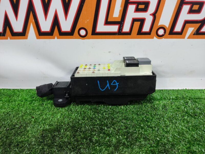 LR095056 Used Range Rover Velar L560 interior fuse box (2018-) cost 150 € in stock 1 pcs.