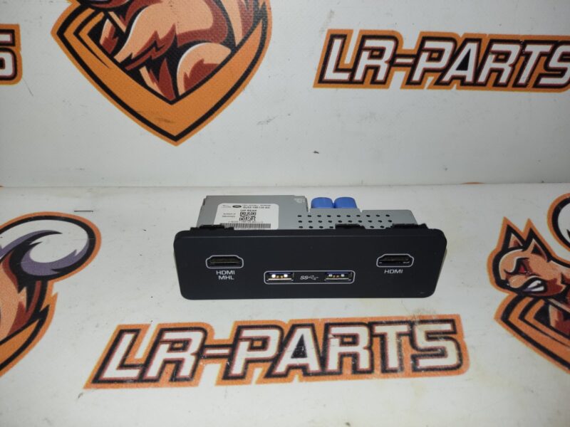 LR095848 Rear Passenger Audio Connector Land Rover Discovery 5 L462 (2017-) Used cost 130 € in stock 2 pcs.