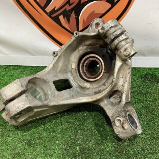 LR096019 Steering knuckle (trunnion) FRONT LEFT LAND ROVER DISCOVERY SPORT (L550) 2015- Used cost 250 € in stock 1 pcs.