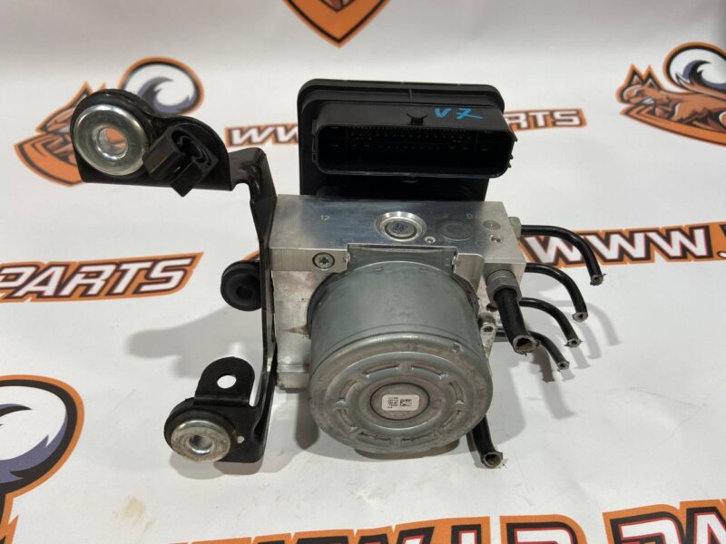 LR098365 ABS unit Range Rover Evoque L538 (2012-2018) USED cost 200 € in stock 4 pcs.