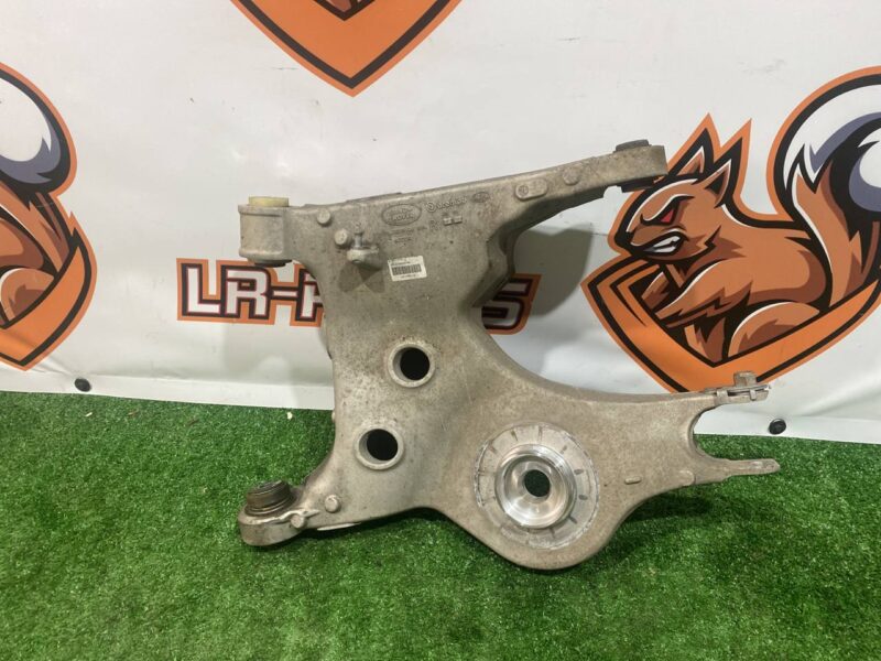 LR139496 Rear right lower lever Range Rover Sport L494 (2014-2022) Used cost 75 € in stock 4 pcs.