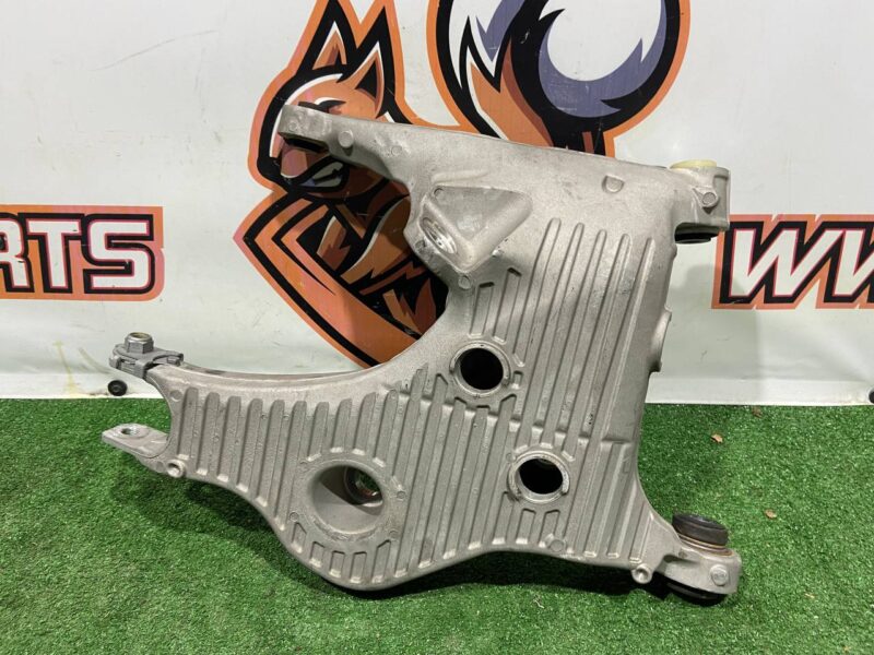 LR139496 Rear right lower lever Range Rover Sport L494 (2014-2022) Used cost 75 € in stock 4 pcs.