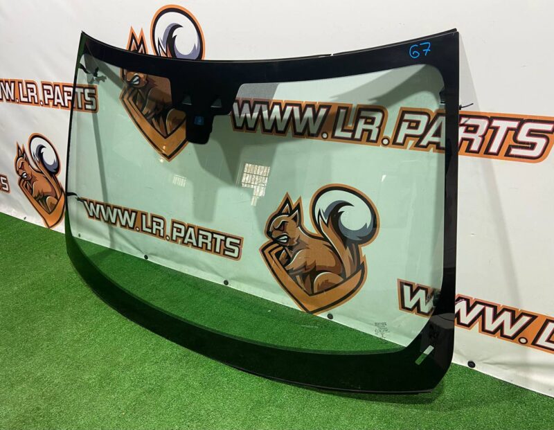 LR098862 Windshield Range Rover Sport L494 (2014-2022) Used cost 400 € in stock 3 pcs.