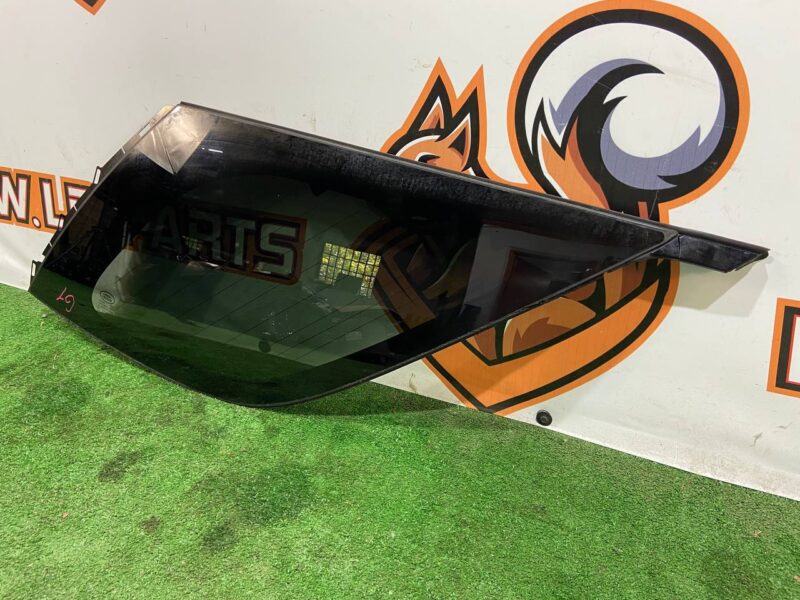 LR099661 Body glass, side right rear Land Rover Discovery 5 L462 (2017-) Used cost 190 € in stock 2 pcs.