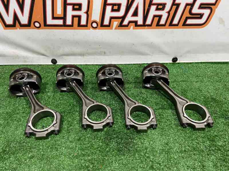 LR100582 Piston 2.0i HI PHEV Range Rover Sport L494 (2014-2022) USED cost 100 € in stock 8 pcs.