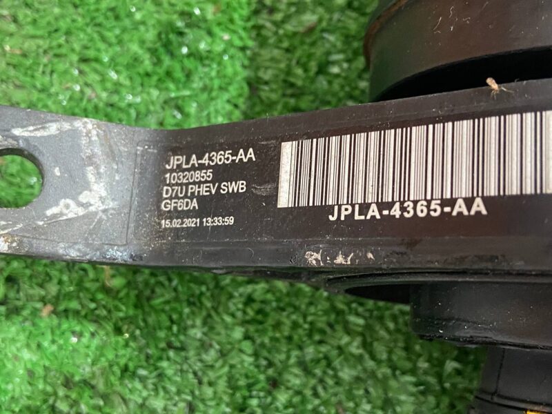 LR100831 Driveshaft Range Rover Sport L494 (2014-2022) Used cost 600 € in stock 1 pcs.