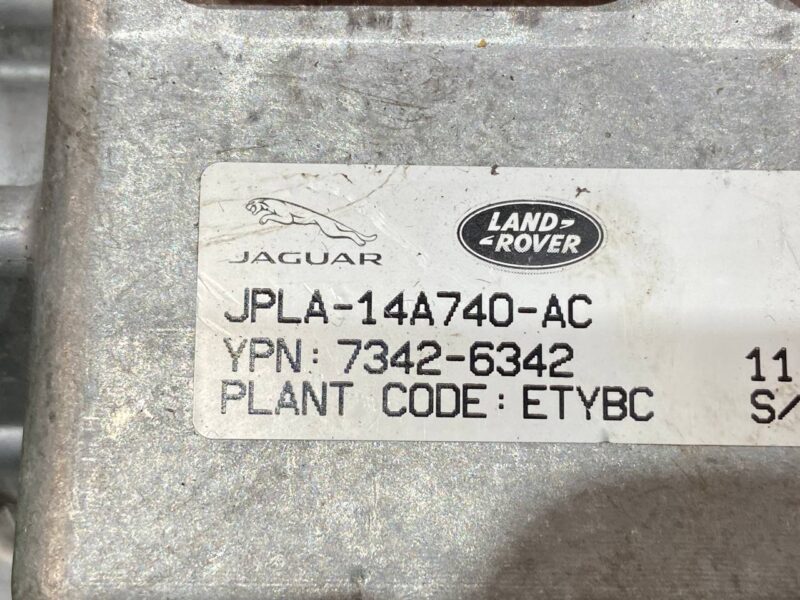 LR101852 Electrical distribution box Range Rover Sport L494 (2014-2022) Used cost 420 € in stock 1 pcs.