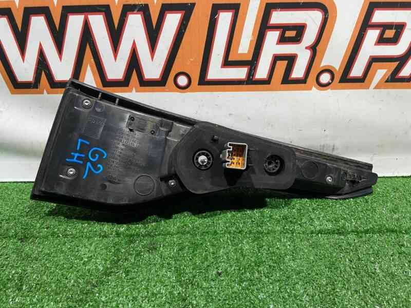 LR106847 Rearlight left fender lamp Land Rover Discovery 5 L462 (2017-) used cost 250 € in stock 1 pcs.