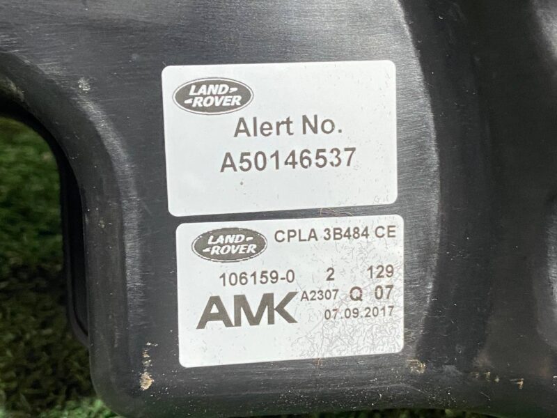 LR108984 Air suspension compressor Range Rover Sport L494 (2014-2022) Used cost 210 € in stock 5 pcs.
