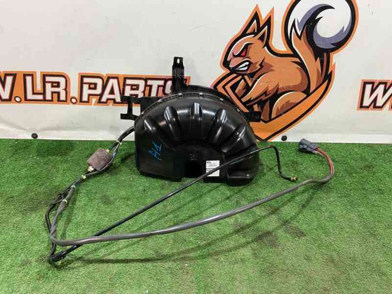 LR108984 Air suspension compressor Range Rover Sport L494 (2014-2022) Used cost 210 € in stock 5 pcs.