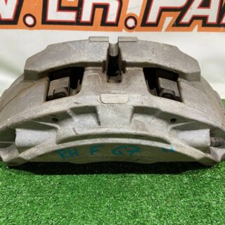 LR110097 Front right caliper 4 piston Land Rover Discovery 5 L462 (2017-) USED cost 290 € in stock 1 pcs.