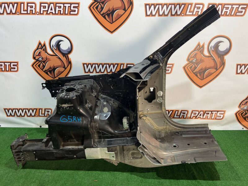 LR111045 Quarter front right Land Rover Discovery 5 L462 used cost 549,99 € in stock 1 pcs.