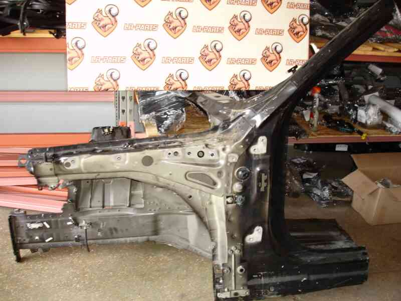 LR111046 Quarter front left fender Land Rover Discovery 5 L462 used cost 500 € in stock 1 pcs.
