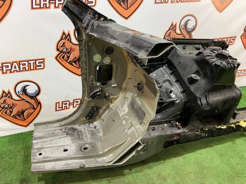 LR111046 Quarter front left fender Land Rover Discovery 5 L462 used cost 500 € in stock 1 pcs.