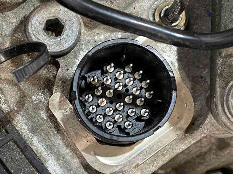 LR112526 Automatic Transmission 9HP48 Land Rover Discovery Sport L550 Used cost 1 300 € in stock 2 pcs.
