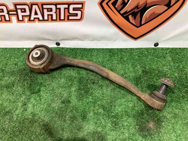 LR113306 Lever front right lower (front) Range Rover L405 (2013-2021) Used cost 105 € in stock 13 pcs.