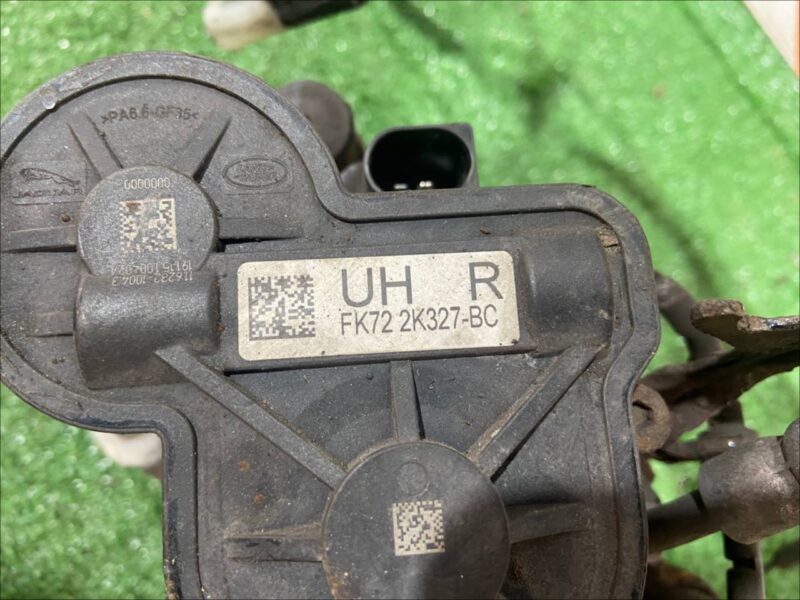 LR113706 Rear caliper 2.0 TDI right Land Rover Discovery Sport L550 (2015-) Used cost 100 € in stock 6 pcs.