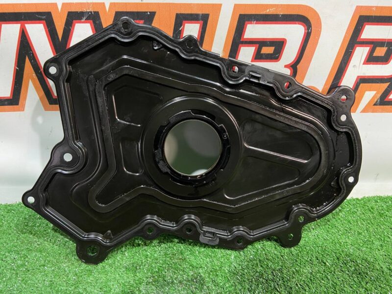 LR115700 Front cylinder block cover Range Rover Sport L494 (2014-2022) USED cost 75 € in stock 2 pcs.
