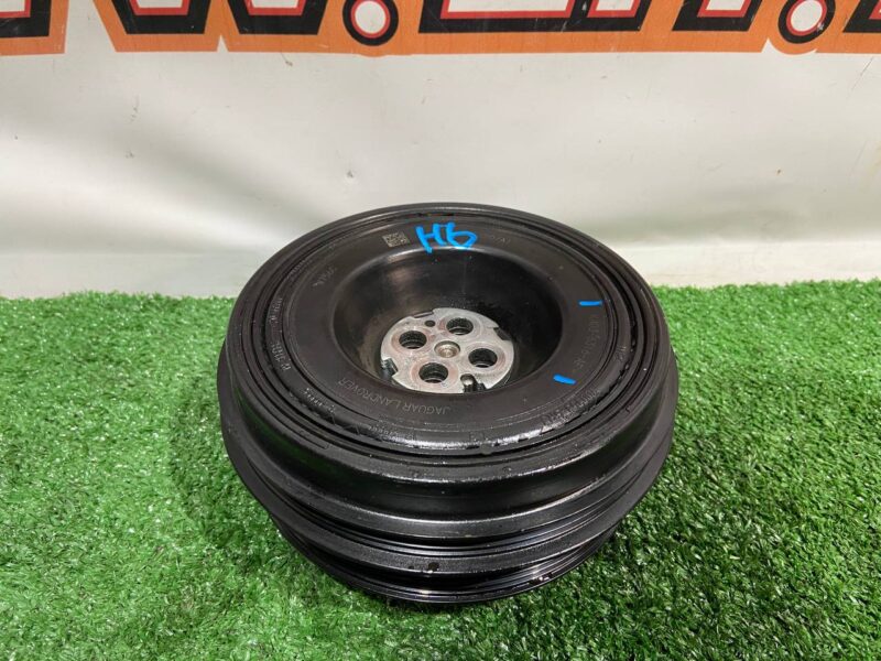 LR115702 Crankshaft pulley with damper Land Rover Discovery Sport L550 (2015-) Used cost 120 € in stock 2 pcs.