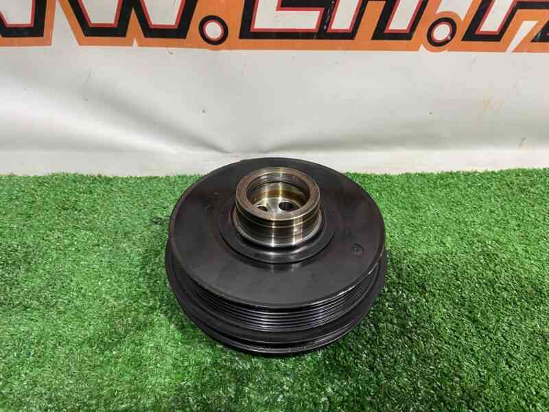 LR115702 Crankshaft pulley with damper Land Rover Discovery Sport L550 (2015-) Used cost 120 € in stock 2 pcs.