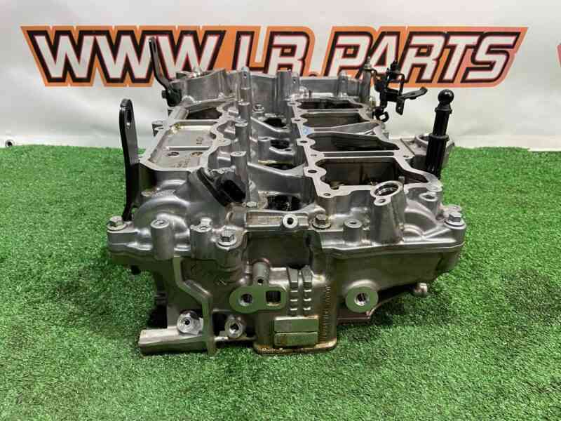 LR117019 Block head assembly 2.0IE Range Rover Velar L560 (2018-) Used cost 1 200 € in stock 2 pcs.