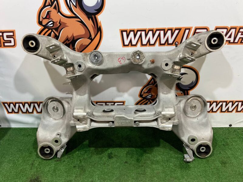 LR119671 Rear suspension beam RANGE ROVER SPORT (L494) 2013- Used cost 265 € in stock 1 pcs.