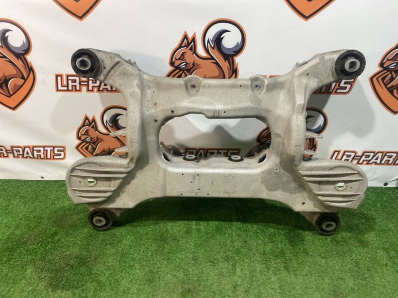 LR119671 Rear suspension beam RANGE ROVER SPORT (L494) 2013- Used cost 265 € in stock 1 pcs.