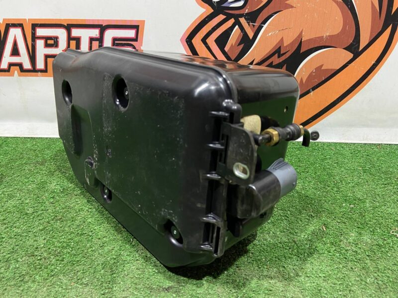 LR121140 Air Suspension Compressor Land Rover Discovery 5 L462 (2017-) Used - Image 21