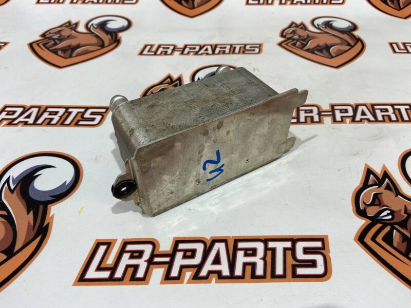 LR121390  Oil cooler, automatic transmission 3.0D ingenium Range Rover Sport L494 (2014-2022) Used cost 100 € in stock 2 pcs.