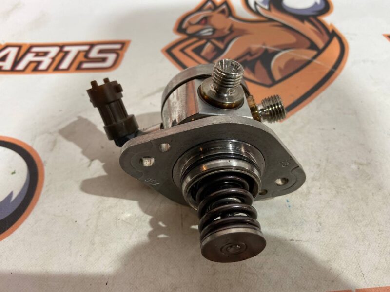 LR121766 3.0 fuel pump Range Rover Sport L494 (2014-2022) USED cost 200 € in stock 1 pcs.