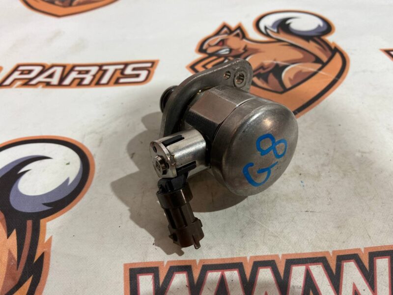 LR121766 3.0 fuel pump Range Rover Sport L494 (2014-2022) USED cost 200 € in stock 1 pcs.