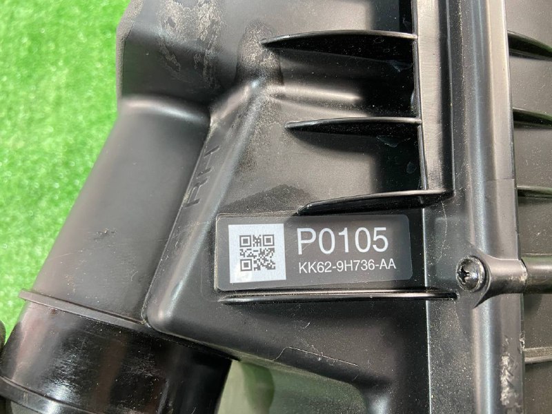 LR122708 Air filter housing 3.0TD 3.0ie ingenium right Range Rover Sport L494 (2014-2022) Used cost 300 € in stock 1 pcs.