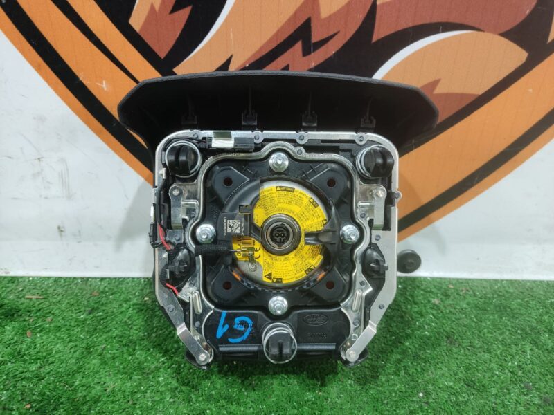 LR125750 Steering wheel airbag Land Rover Discovery 5 L462 (2017-) Used cost 285 € in stock 2 pcs.