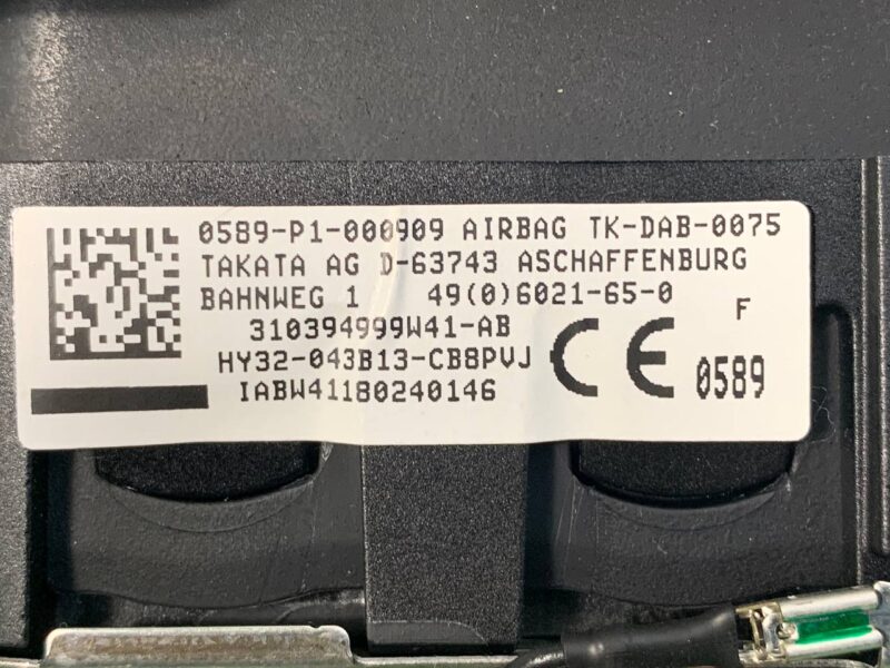 LR125750 Steering wheel airbag Land Rover Discovery 5 L462 (2017-) Used cost 285 € in stock 2 pcs.