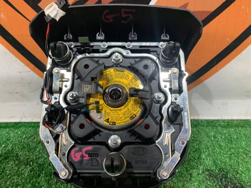 LR125750 Steering wheel airbag Land Rover Discovery 5 L462 (2017-) Used cost 285 € in stock 2 pcs.