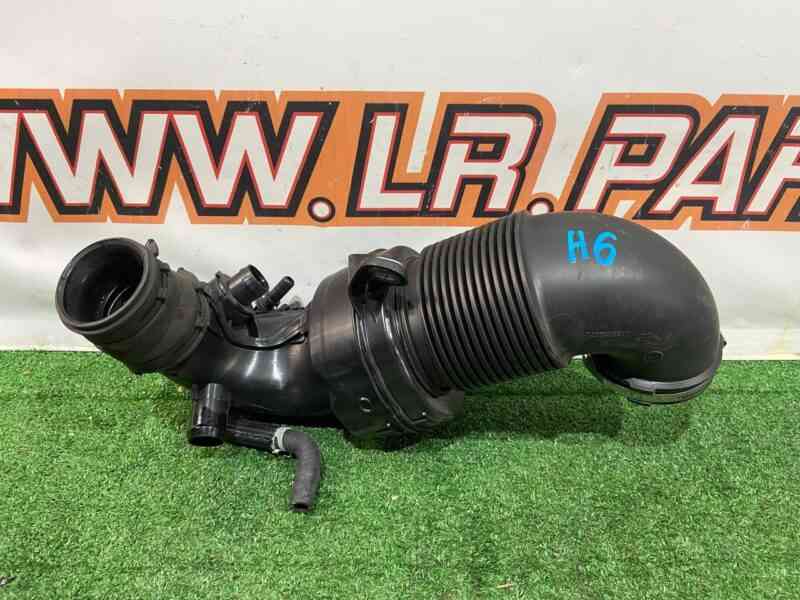 LR126502 Air pipe to air filter Land Rover Discovery Sport L550 (2015-) used cost 100 € in stock 1 pcs.