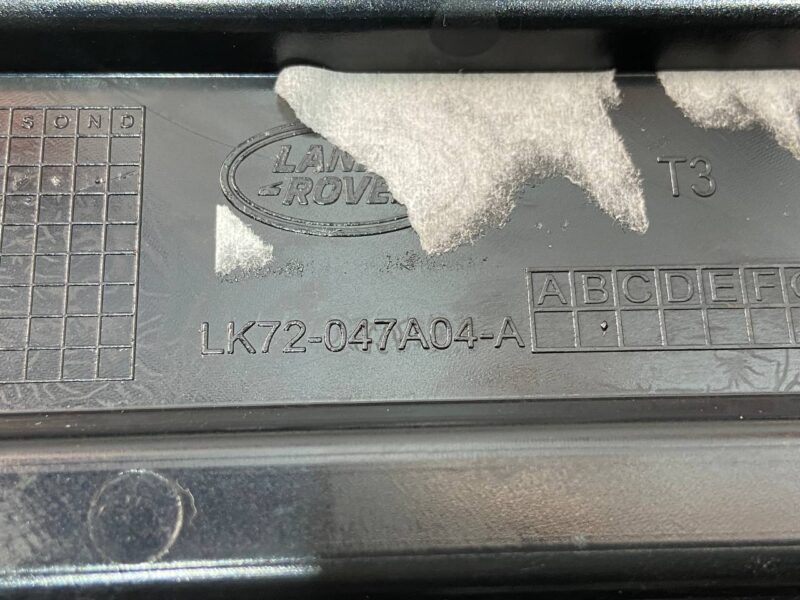 LR127334 Instrument panel socket display frame Land Rover Discovery Sport L550 (2015-) used cost 40 € in stock 1 pcs.