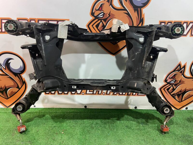LR133938 Rear suspension beam RANGE ROVER EVOQUE NEW (L551) 2019- Used cost 420 € in stock 2 pcs.