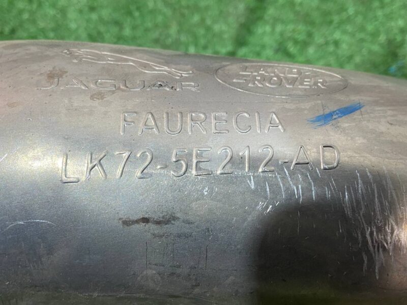 LR138045 Exhaust pipe Land Rover Discovery Sport L550 (2015-) used cost 200 € in stock 1 pcs.