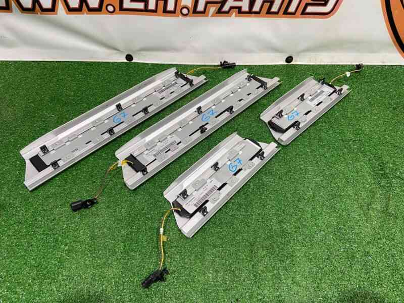 LR138874KIT Illuminated door sill trim kit Range Rover Sport L494 (2014-2022) used cost 215 € in stock 3 pcs.