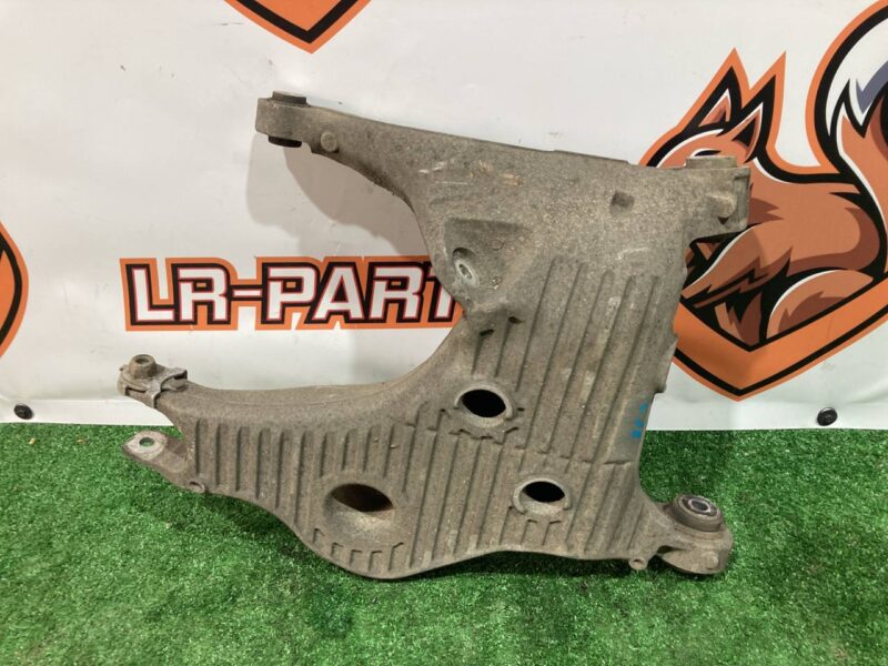 LR139495 Rear right lower lever Range Rover L405 (2013-2021) Used cost 130 € in stock 4 pcs.