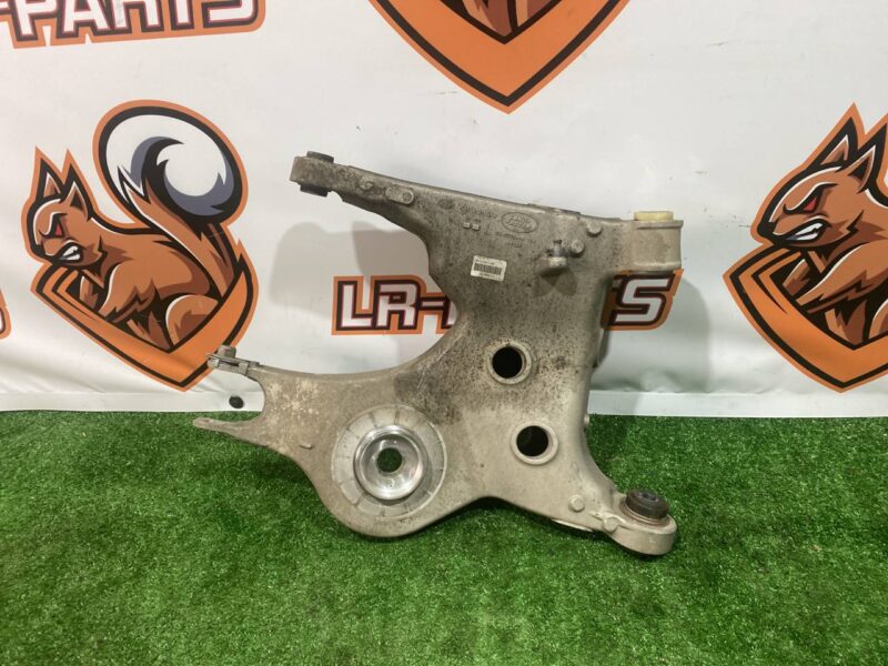 LR139498 Rear left lower lever Range Rover Sport L494 (2014-2022) Used cost 150 € in stock 1 pcs.