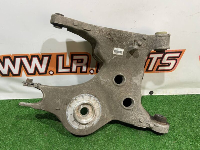 LR139498 Rear left lower lever Range Rover Sport L494 (2014-2022) Used cost 150 € in stock 1 pcs.