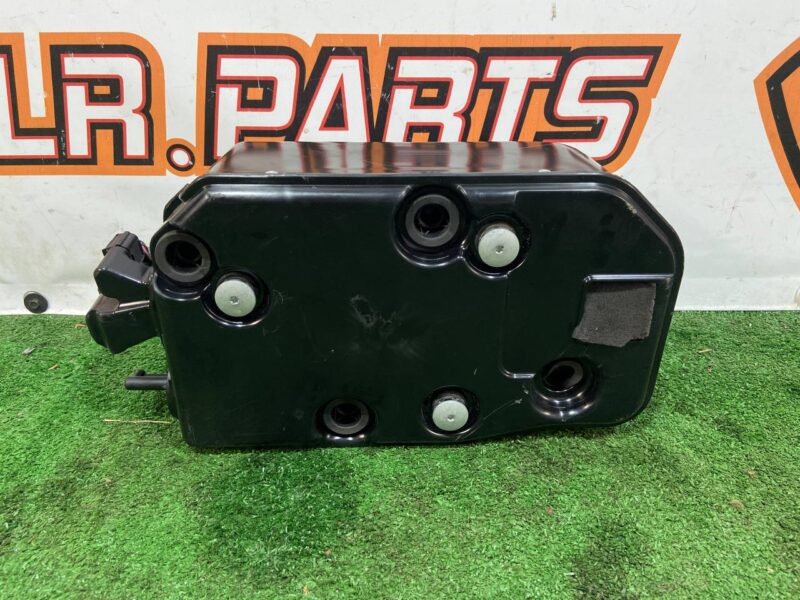 LR140036 Air suspension compressor Range Rover Sport L494 (2014-2022) Used cost 500 € in stock 1 pcs.
