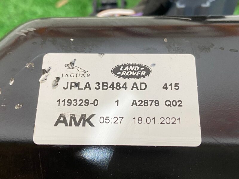 LR140036 Air suspension compressor Range Rover Sport L494 (2014-2022) Used cost 500 € in stock 1 pcs.