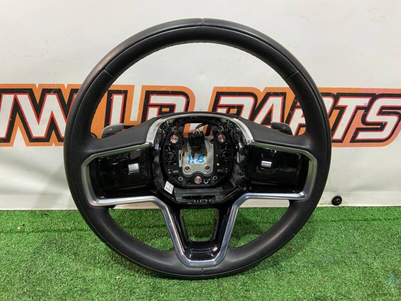 LR141687 Steering wheel under AIR BAG 2021- without heating Land Rover Discovery Sport L550 (2015-) USED cost 550 € in stock 1 pcs.